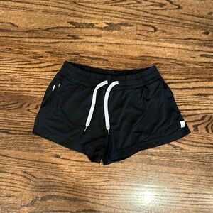 Vuori-Halo Performance Short-XS